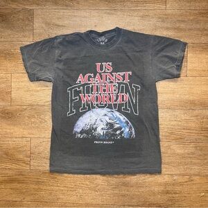 Brand Graphic T-Shirt men size medium